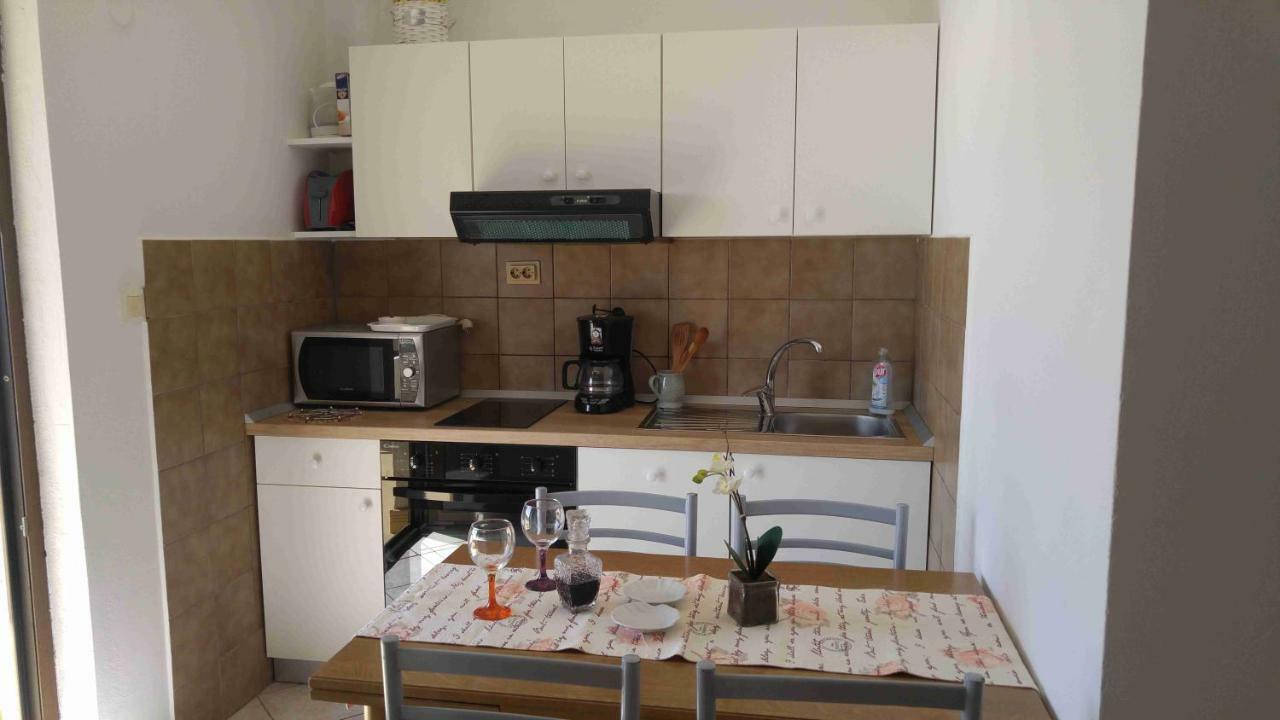 Vera Apartment 1 Rogoznica  Exterior photo