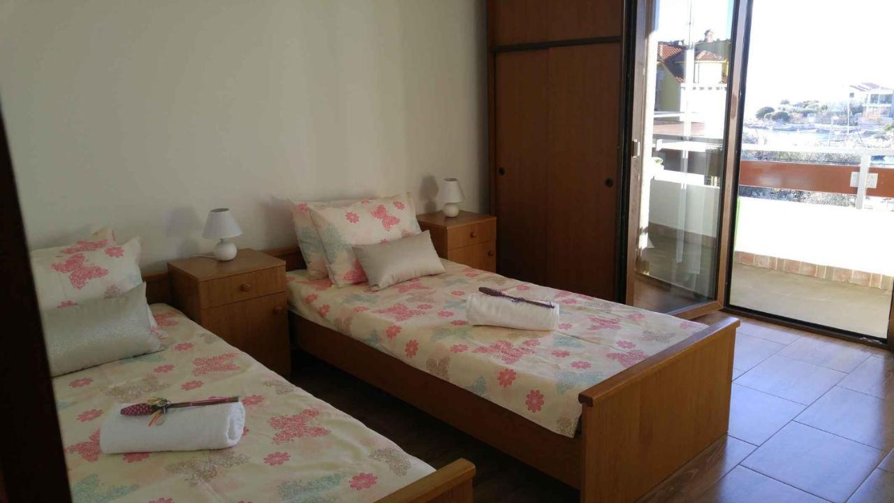 Vera Apartment 1 Rogoznica  Room photo